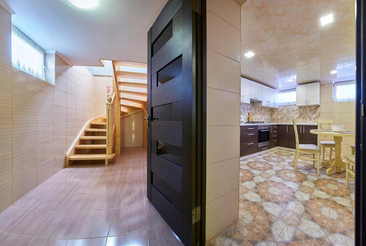 Bozena Apartment *